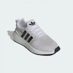 AdidasSwift Run 22