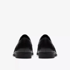 Clarks Paulton Lace