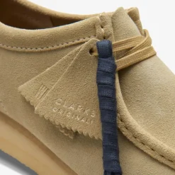 Clarks Wallabee