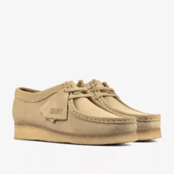 Clarks Wallabee