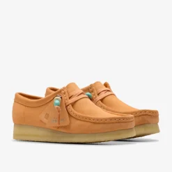 Clarks Wallabee