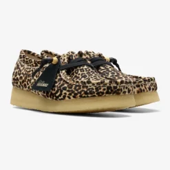 Clarks Wallabee