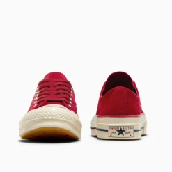 Converse Chuck 70 Suede