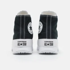 Converse Chuck Taylor All Star Lugged 2.0 Platform