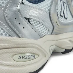 New Balance 530