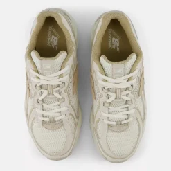 New Balance 740