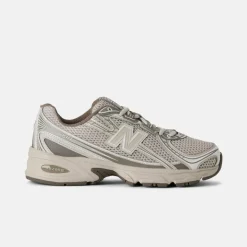 New Balance 740