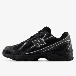 New Balance 740