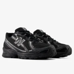 New Balance 740
