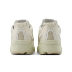 New Balance 740