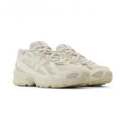 New Balance 740