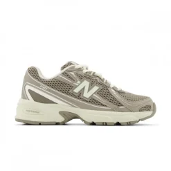 New Balance 740