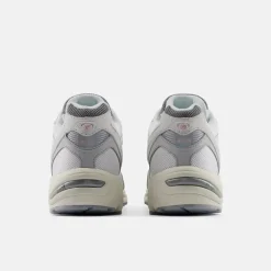 New Balance 880R