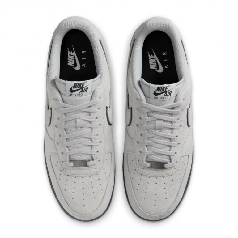 Nike Air Force 1 '07 LV8