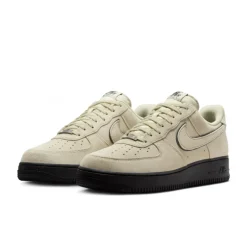 Nike Air Force 1 '07 LV8