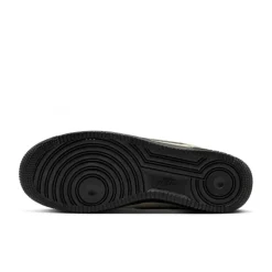 Nike Air Force 1 '07 LV8