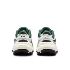 Nike AL8