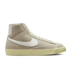 Nike Blazer Mid '77