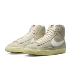 Nike Blazer Mid '77