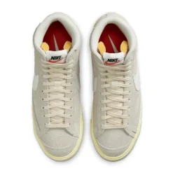 Nike Blazer Mid '77
