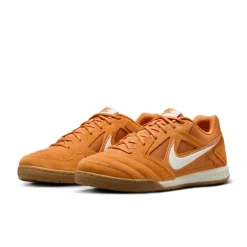 Nike Gato