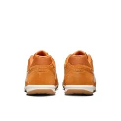 Nike Gato