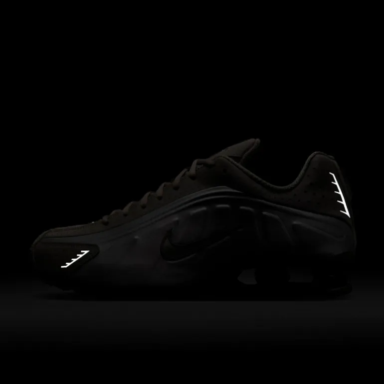 NIke Shox R4
