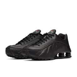 Nike Shox R4