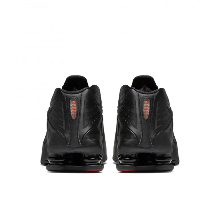Nike Shox R4