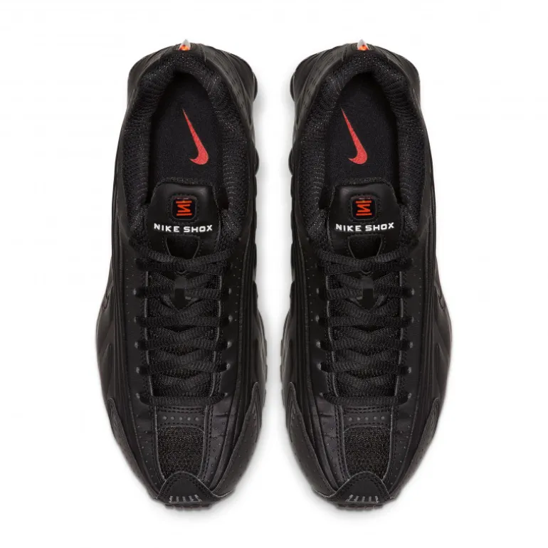 Nike Shox R4