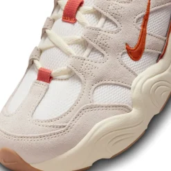 Nike Tech Hera