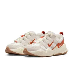 Nike Tech Hera