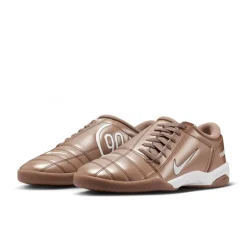 Nike Total 90