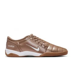 Nike Total 90