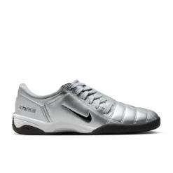 Nike Total 90