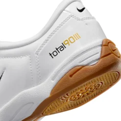 NIke Total 90