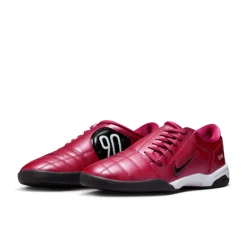 Nike Total 90