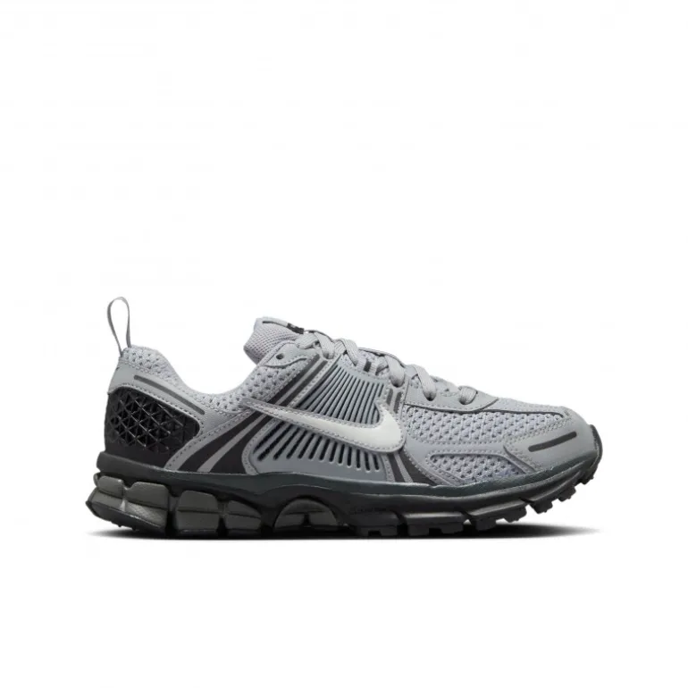 Nike Vomero 5