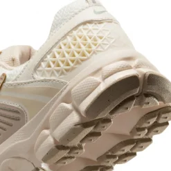 Nike Vomero GS