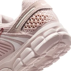 Nike Zoom Vomero 5