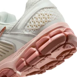 Nike Zoom Vomero 5