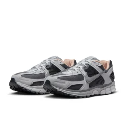 Nike Zoom Vomero 5