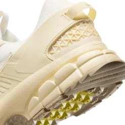 Nike Zoom Vomero Roam