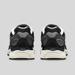 Saucony Progrid Omni 9