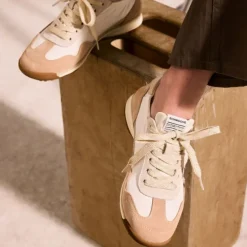 Schmoove Camden Sneaker