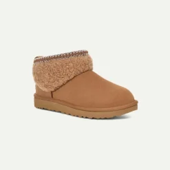 Ugg Classic Ultra Mini Maxi Curly