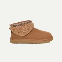 Ugg Classic Ultra Mini Maxi Curly